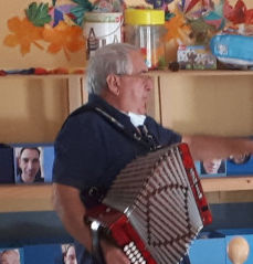 miniature du flash info d'octobre 2022, Mattin et son accordeon