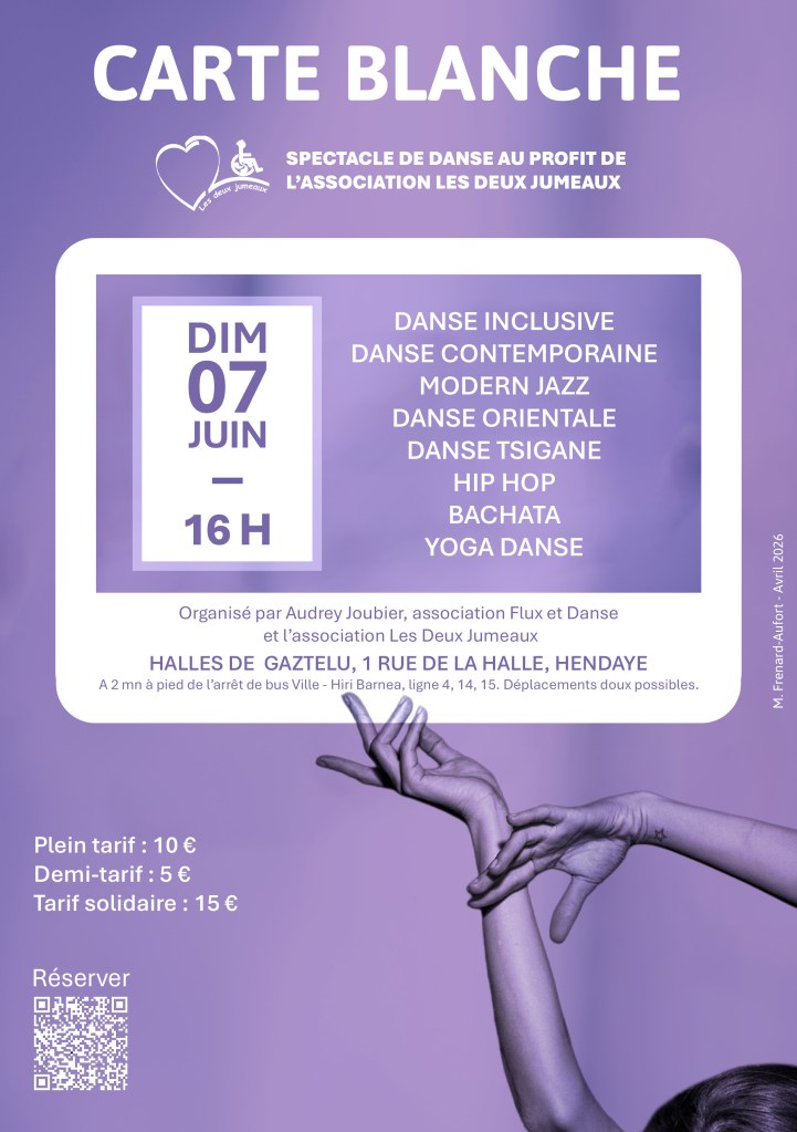 sur fond rose-violet pales, des bras et mains de danseuses